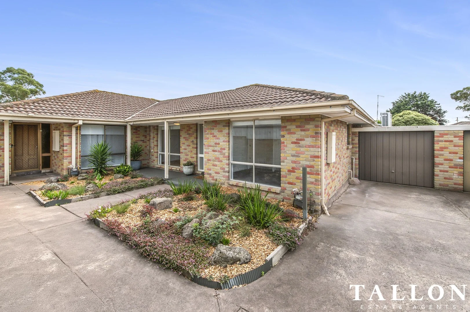 4/2 Simon Street, Hastings VIC 3915