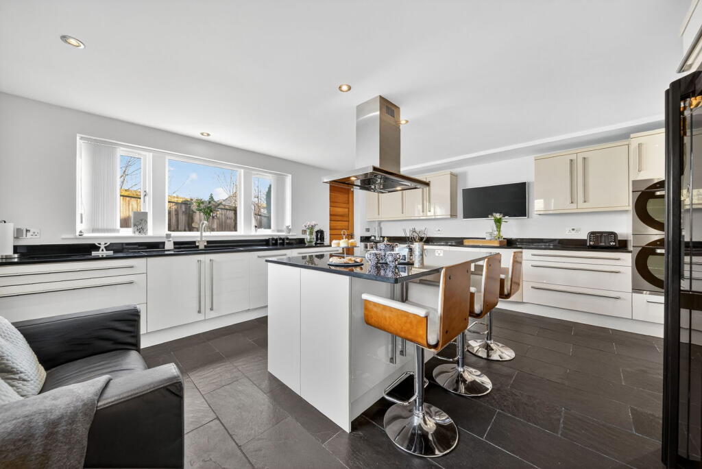 Additional image 4 of Orchard House, off Bradford Road, Birkenshaw, BD11