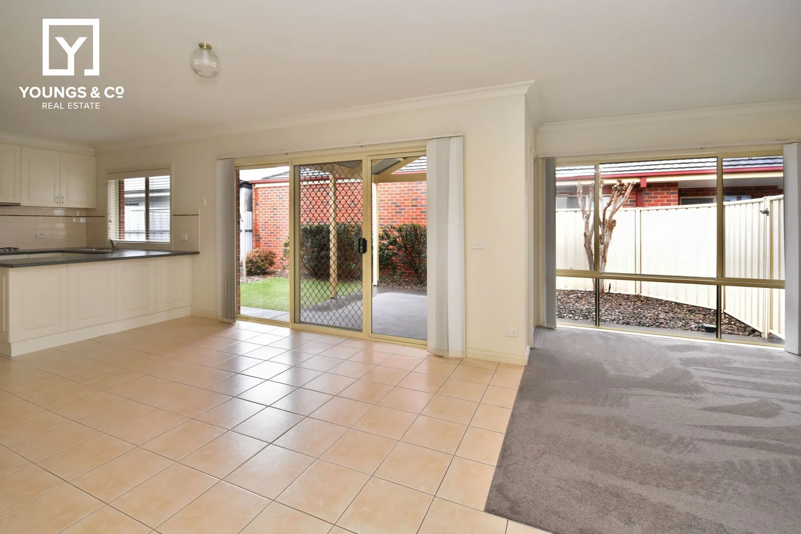 Unit 2/63 Edward Street, Shepparton VIC 3630 photo 3