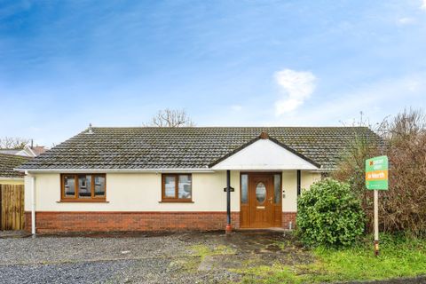 Frederick Place, Llansamlet, Swansea SA7