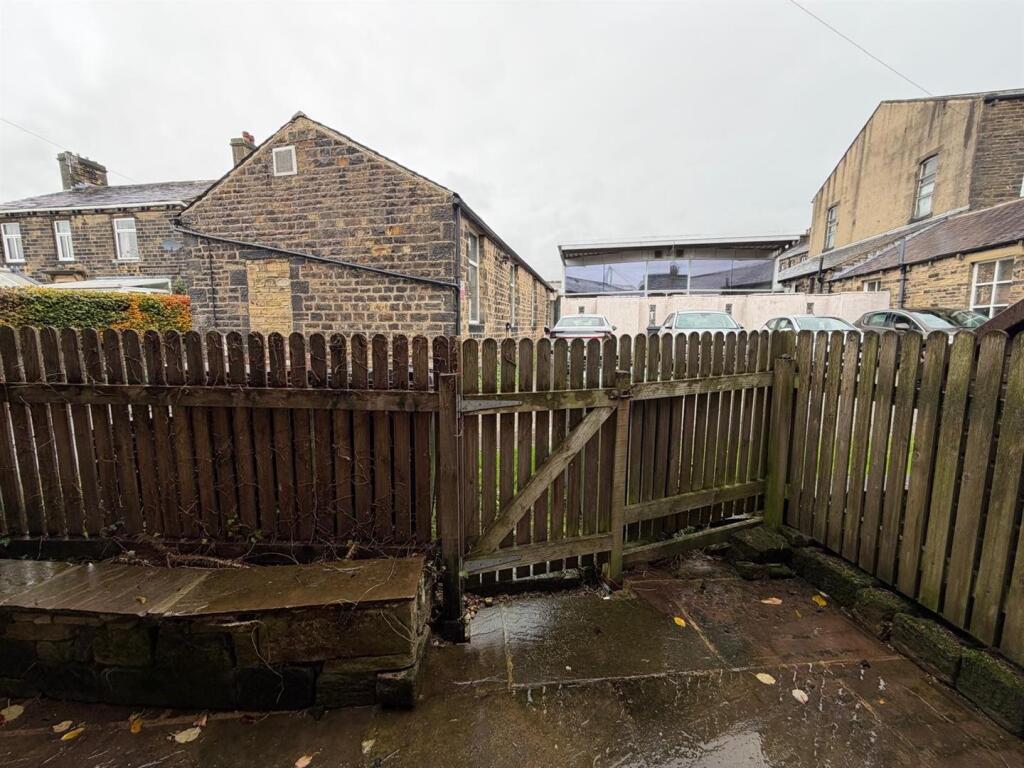 Additional image 15 of Albert Square, Silsden