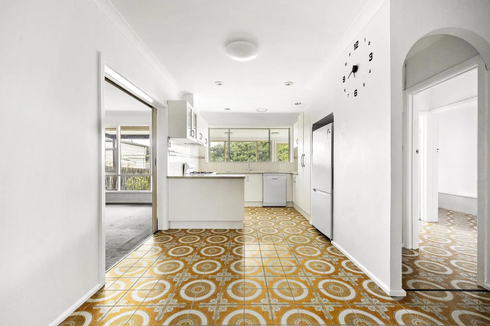 Additional image 4 of 10 Glencara Street, Avondale Heights VIC 3034
