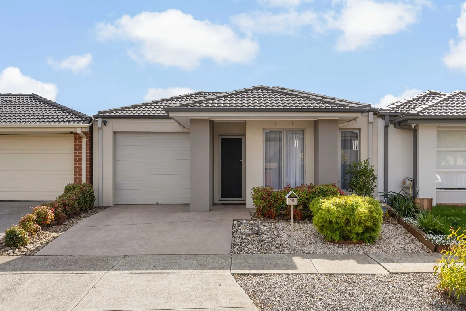 18 Kennedy Drive, Fraser Rise VIC 3336