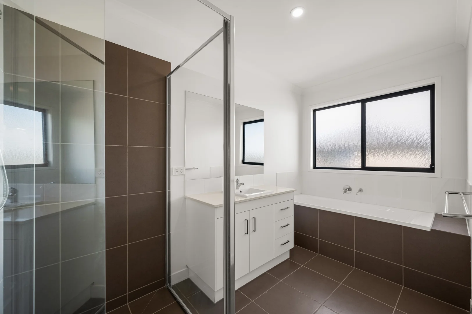 Additional image 9 of 42 Kalbian Drive, Clyde North VIC 3978