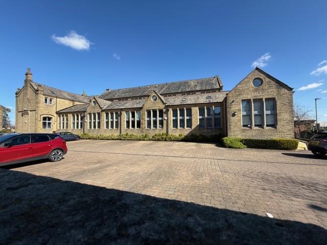 Chrisharben Court, Clayton