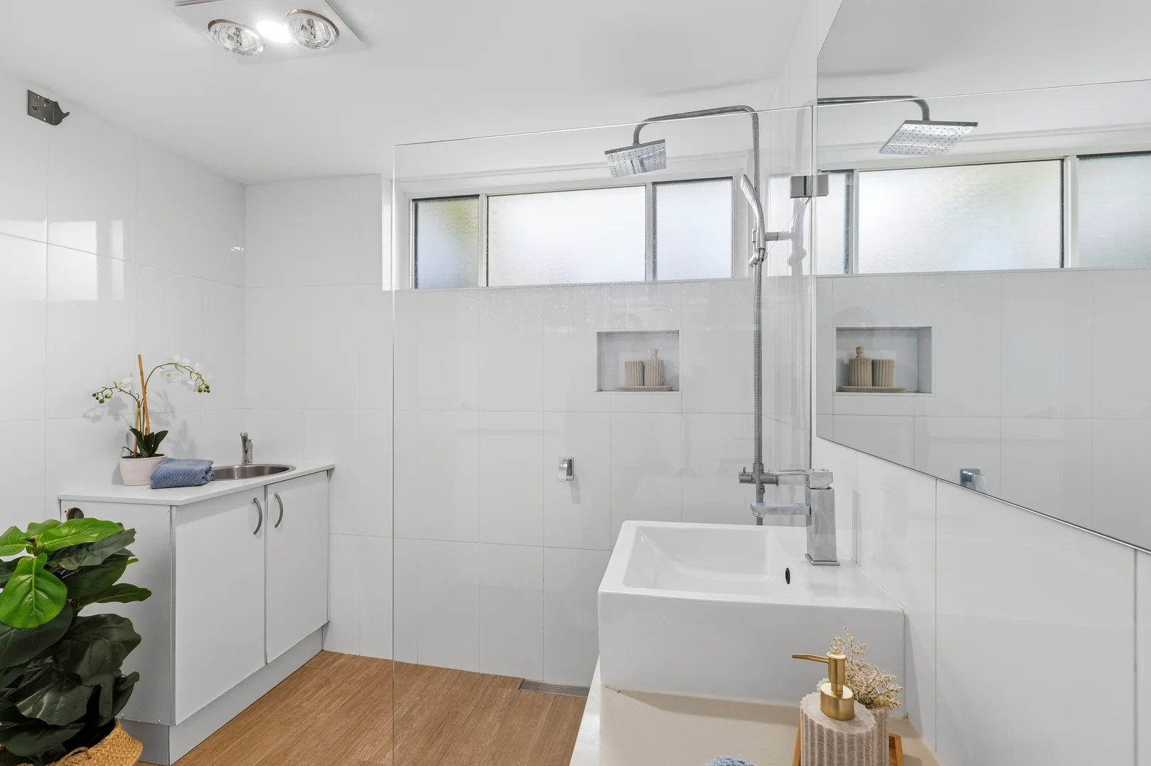 Additional image 13 of 2/133 Ocean View Drive, Wamberal NSW 2260