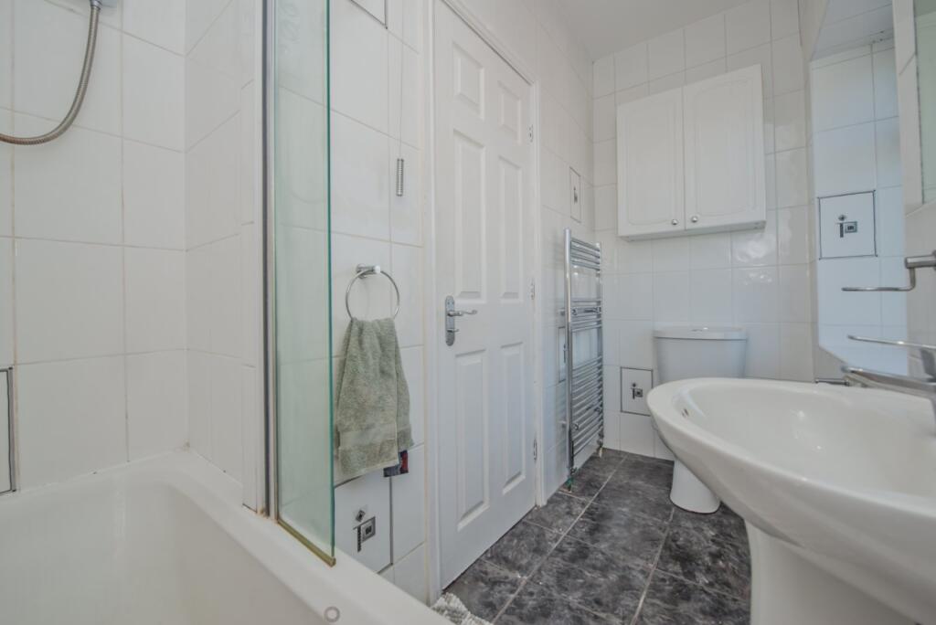 Additional image 11 of Oxford Road, Gomersal, Cleckheaton, West Yorkshire, BD19