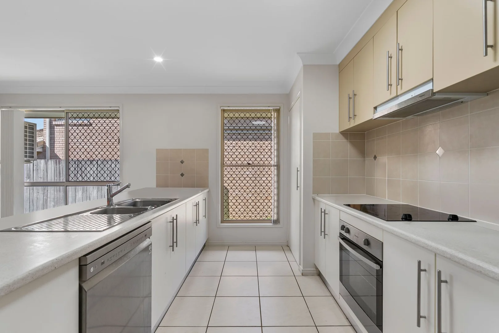 Additional image 8 of Warner QLD 4500