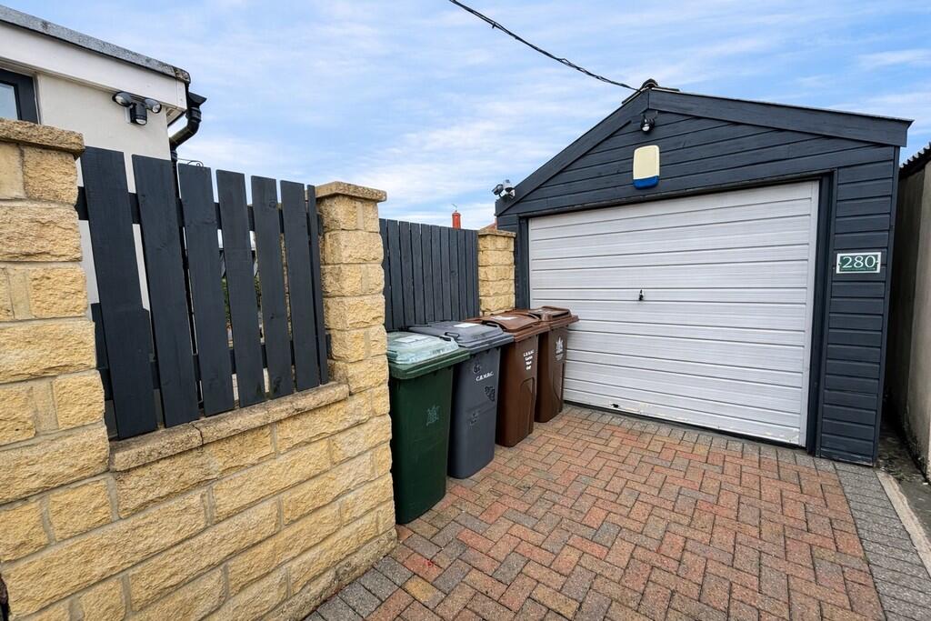 Additional image 13 of Leaventhorpe Lane, Thornton, Bradford