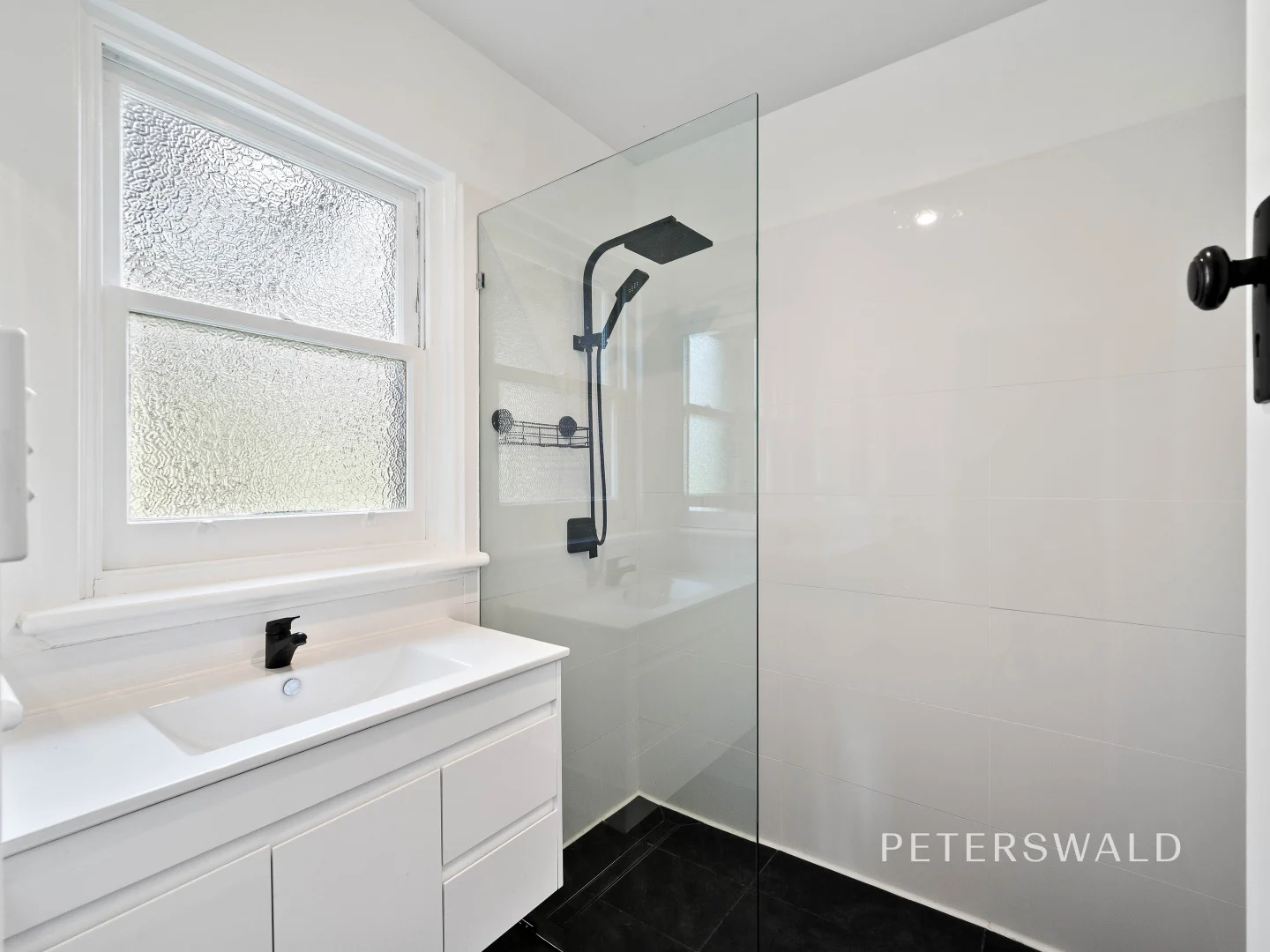 Additional image 23 of 8 Montagu Street, Mount Stuart TAS 7000