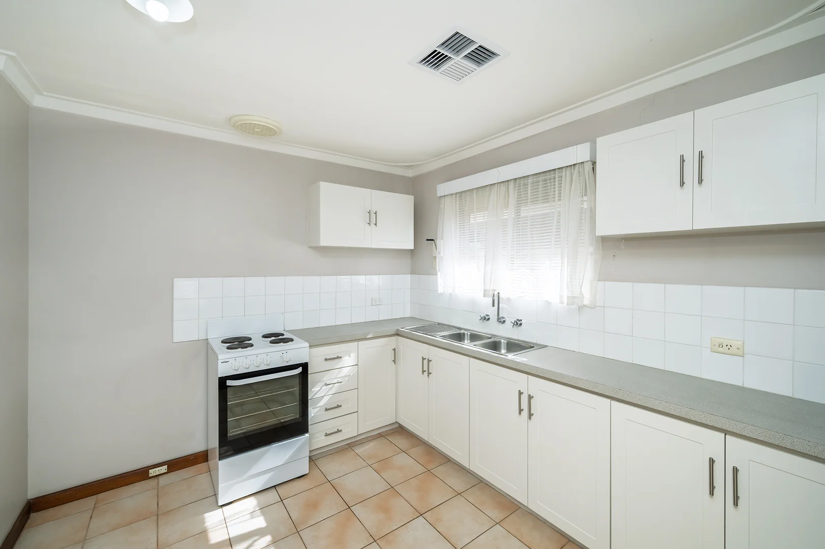 9A Bertram Street, Dianella WA 6059 photo 3