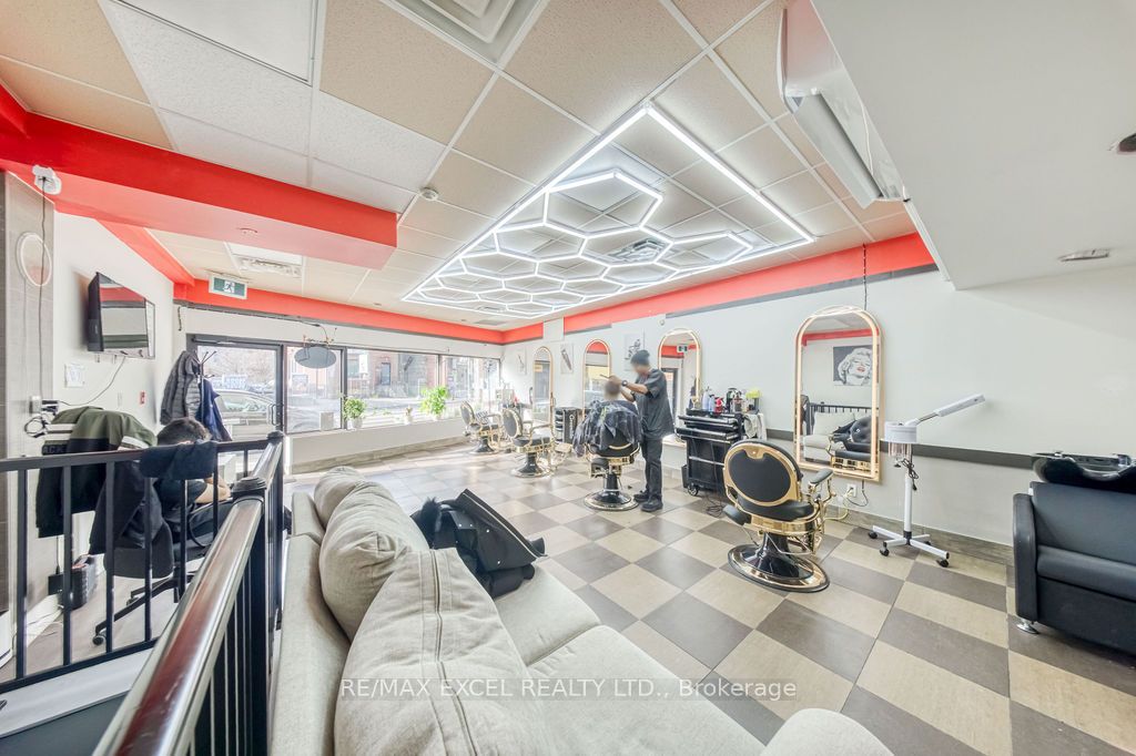 731 Broadview Avenue, Toronto, ON, M4K 2P6 photo 5
