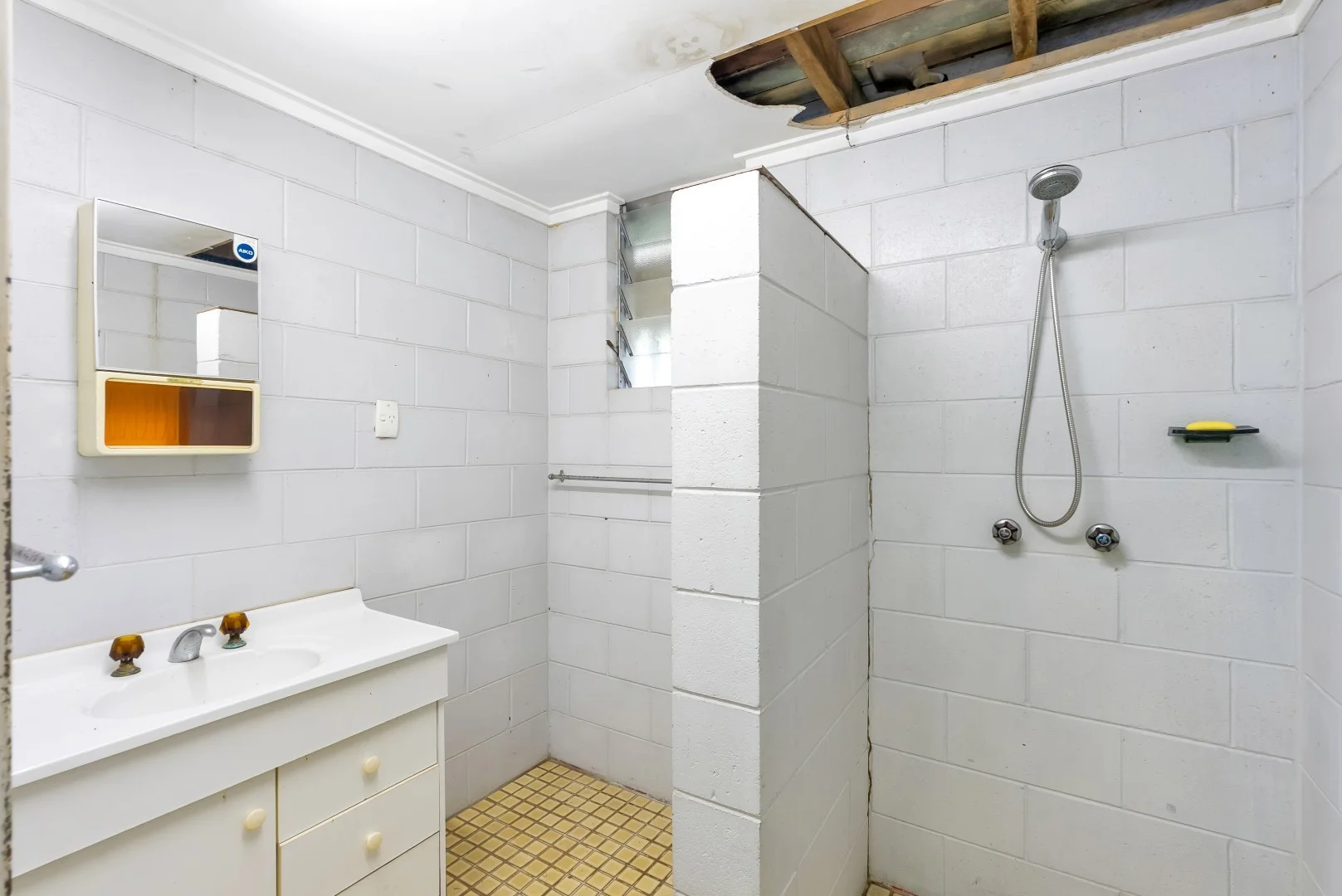 Additional image 17 of 8-16 Short Street, Cairns North QLD 4870