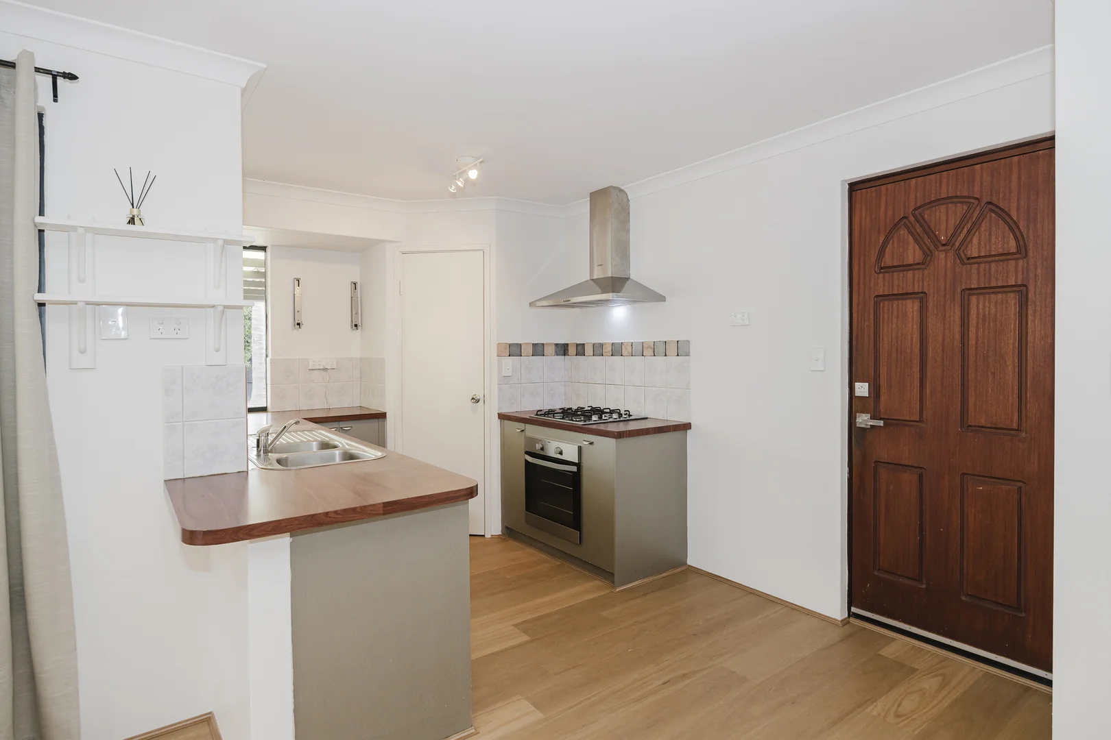 Additional image 10 of 64 Christian Circle, Quinns Rocks WA 6030