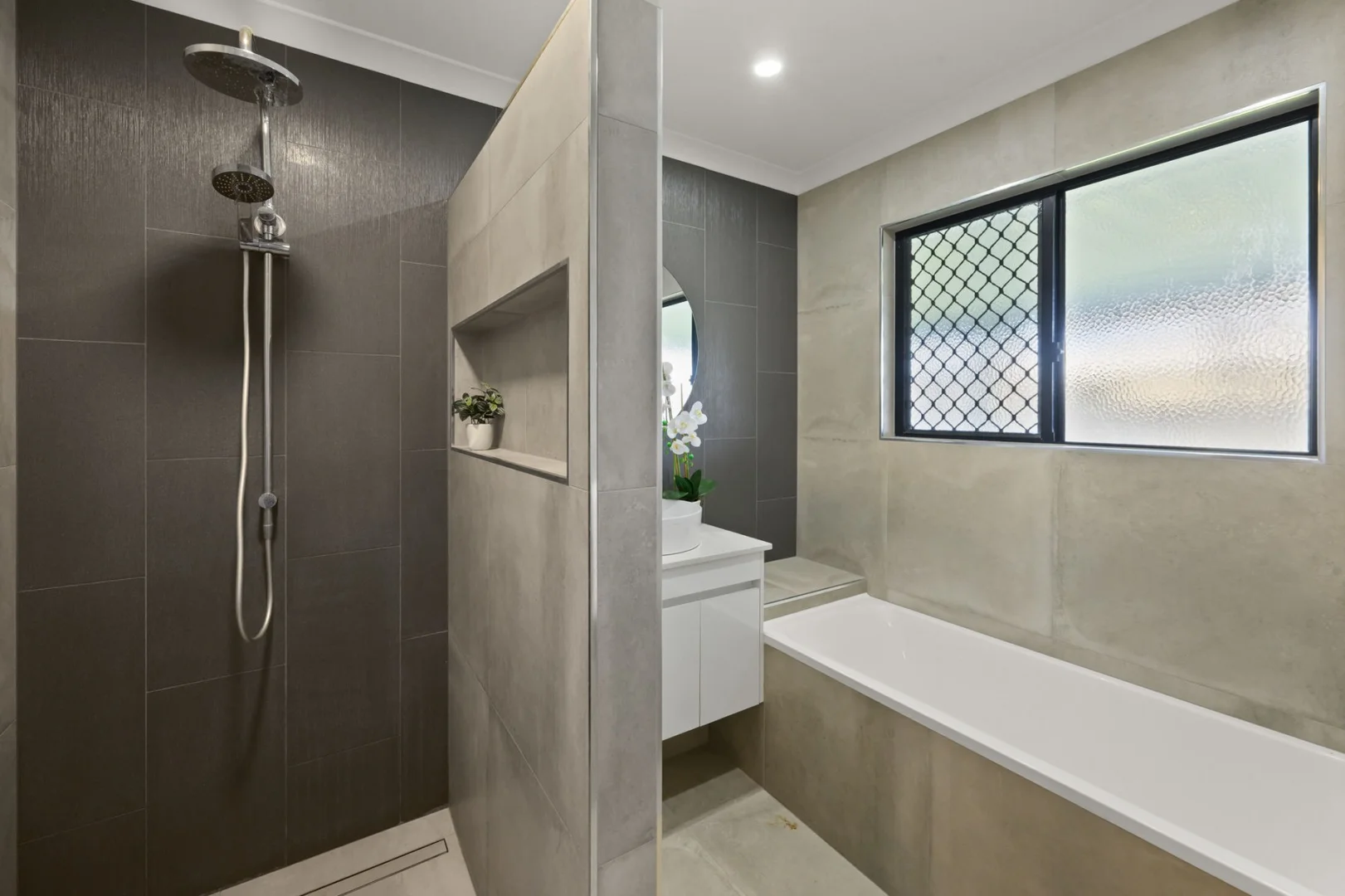 Additional image 25 of 11 Royal Boulevard, Glenella QLD 4740