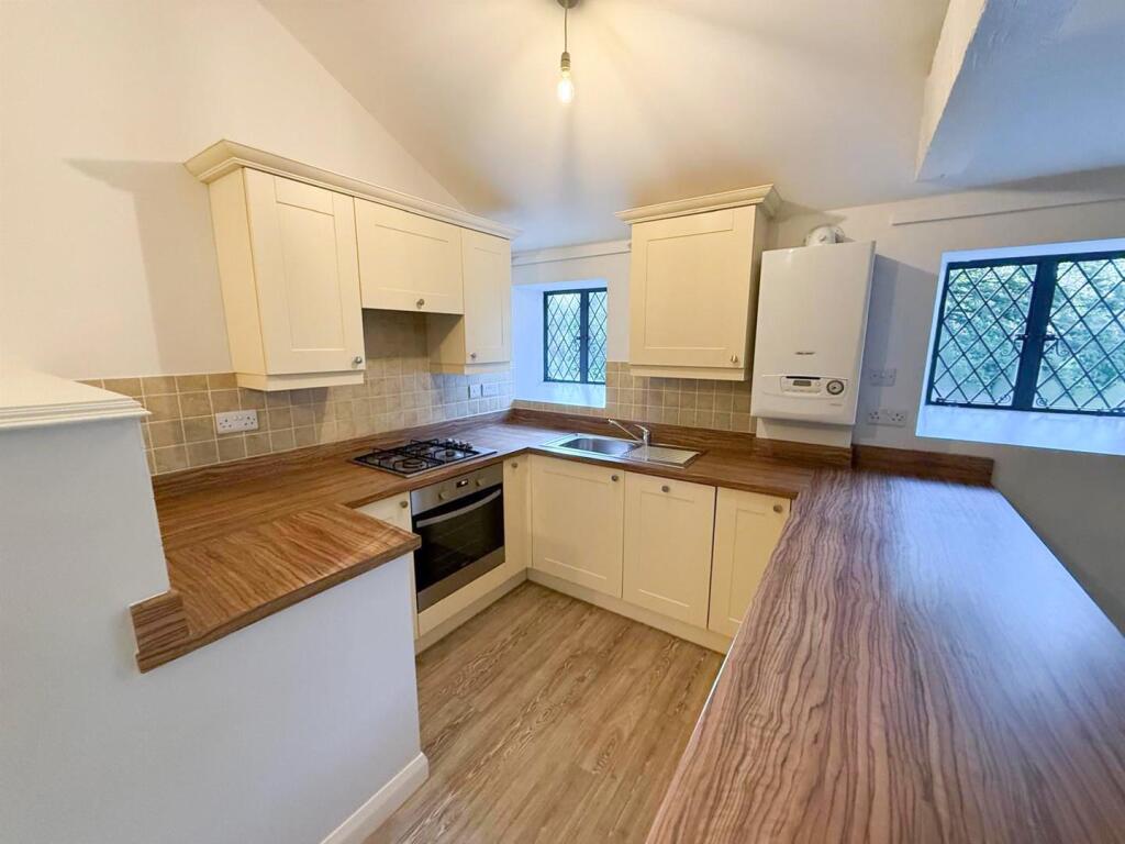 Stable Cottage, The High Hall, Steeton photo 4
