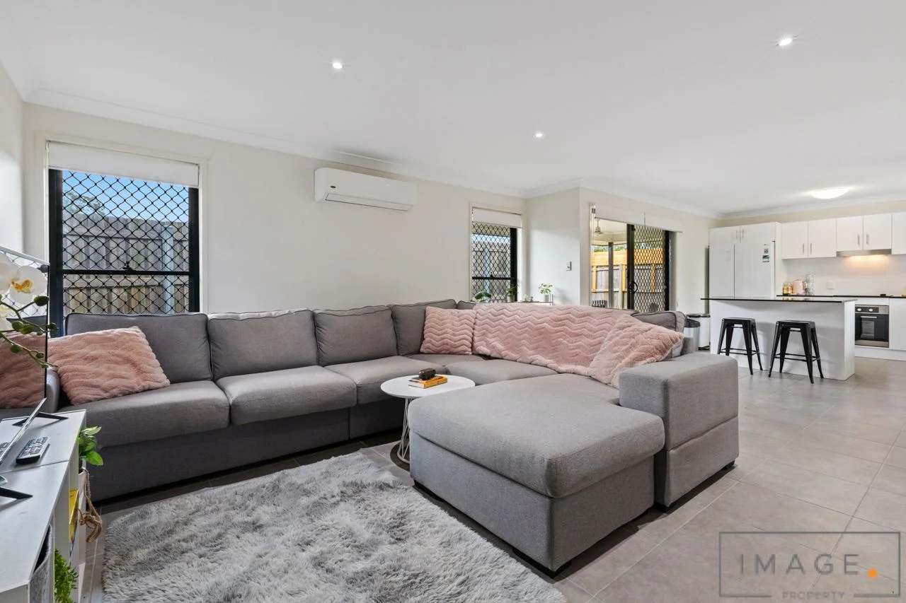 103 Reif Street, Flinders View QLD 4305 photo 3