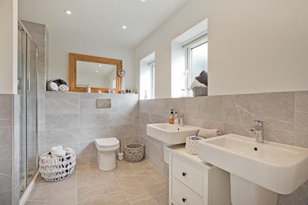 Additional image 31 of Bolton Close, Silsden