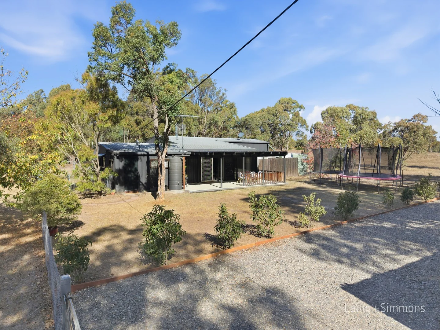 11 Kendall Road, Armidale NSW 2350