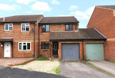 Woodstock Close, Hedge End SO30