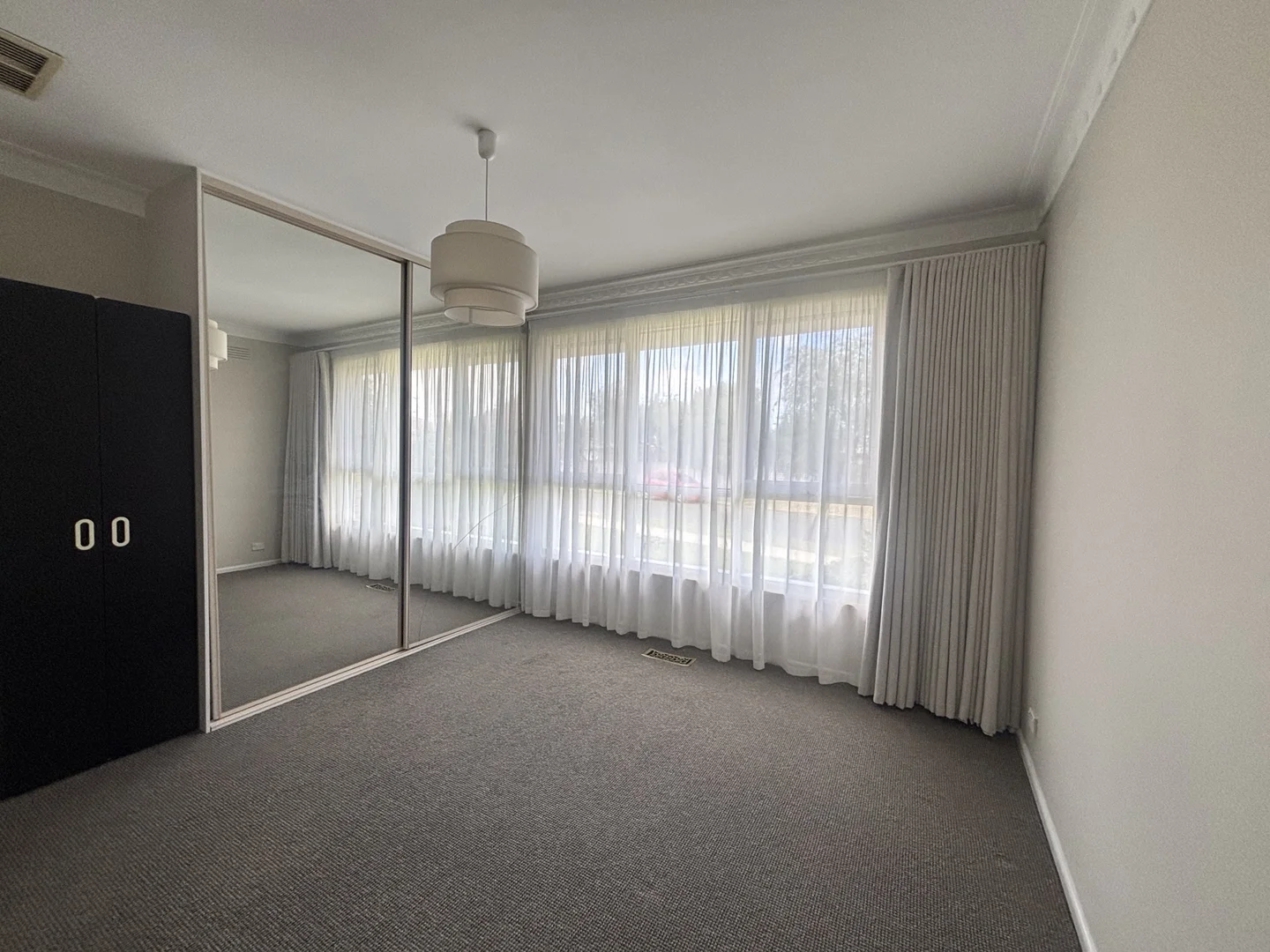 Additional image 5 of 1/4 Runcorn Crescent, Deer Park VIC 3023