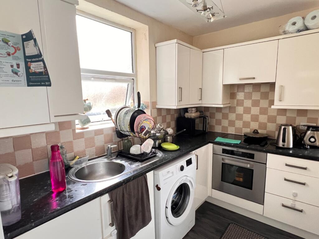 Additional image 5 of Goldcroft, Yeovil, Somerset, BA21 4DH