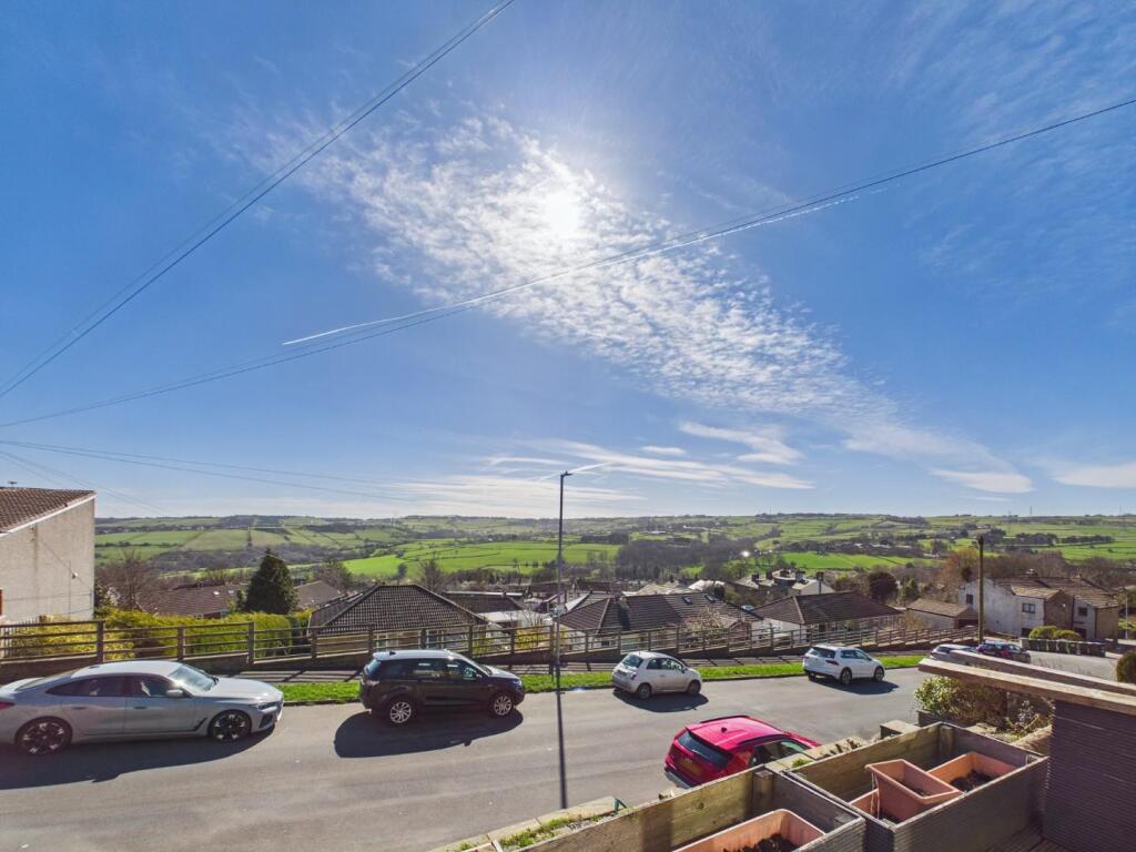 Additional image 21 of Sapgate Lane, Bradford