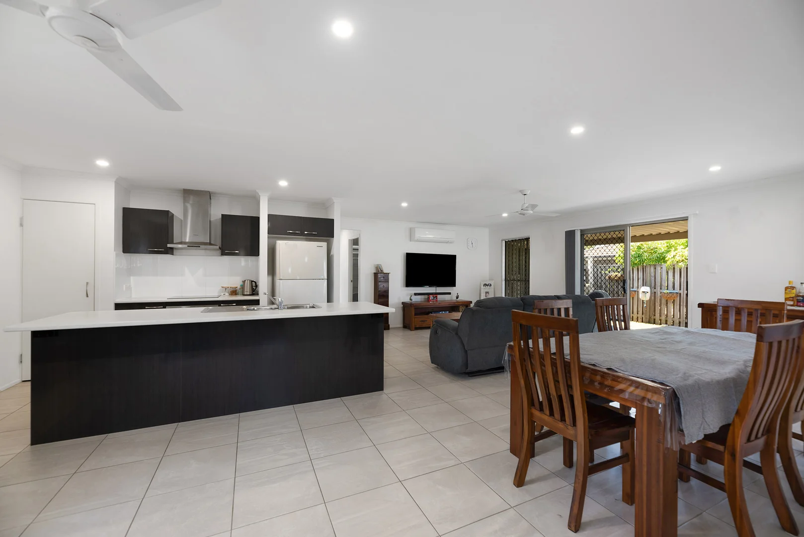 Additional image 4 of 20 Lakeside Crescent, Ningi QLD 4511