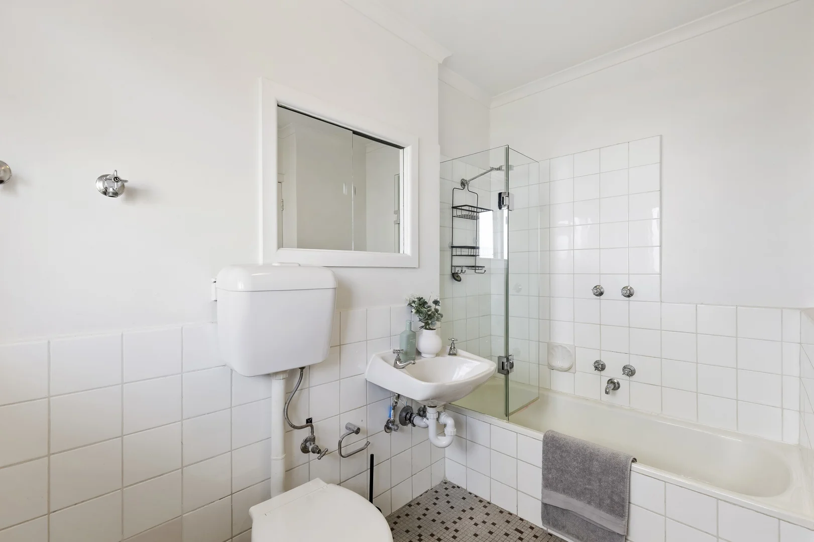 Additional image 8 of 12/52 Canterbury Road, Middle Park VIC 3206