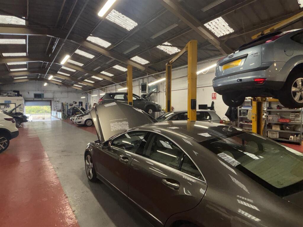 Vehicle Repairs & MOT, West Yorkshire