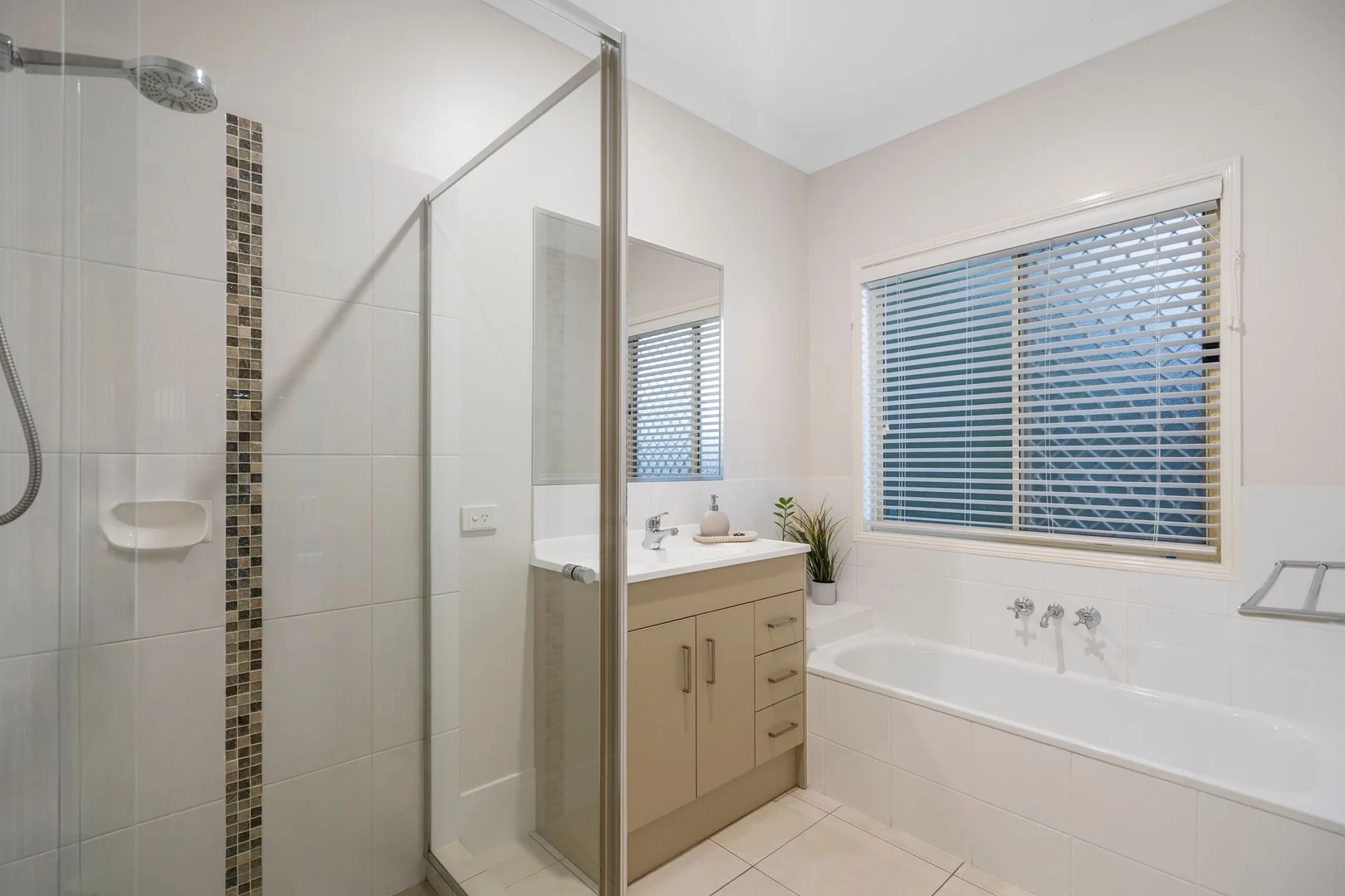 Additional image 15 of 4 Jarrah Place, Springfield Lakes QLD 4300