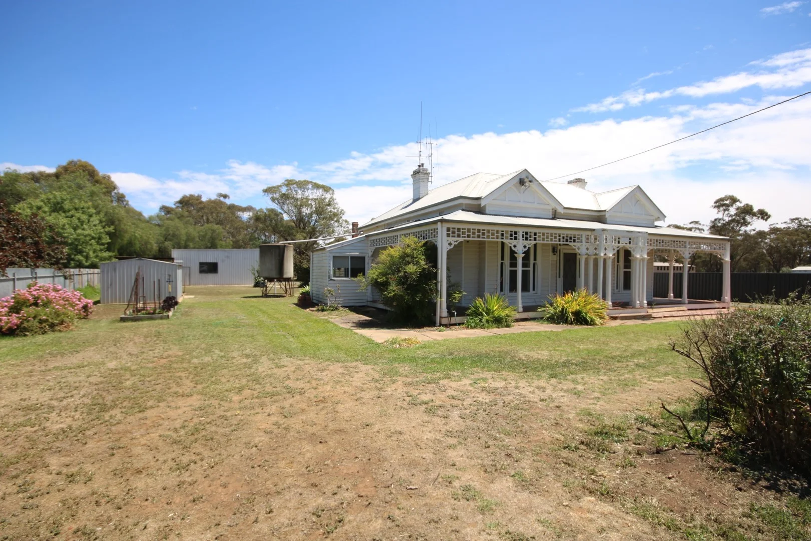 46 Railway Road, Rochester VIC 3561 photo 4