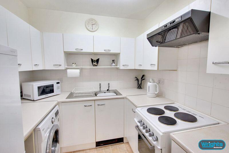 Polebarn Road, Trowbridge photo 5