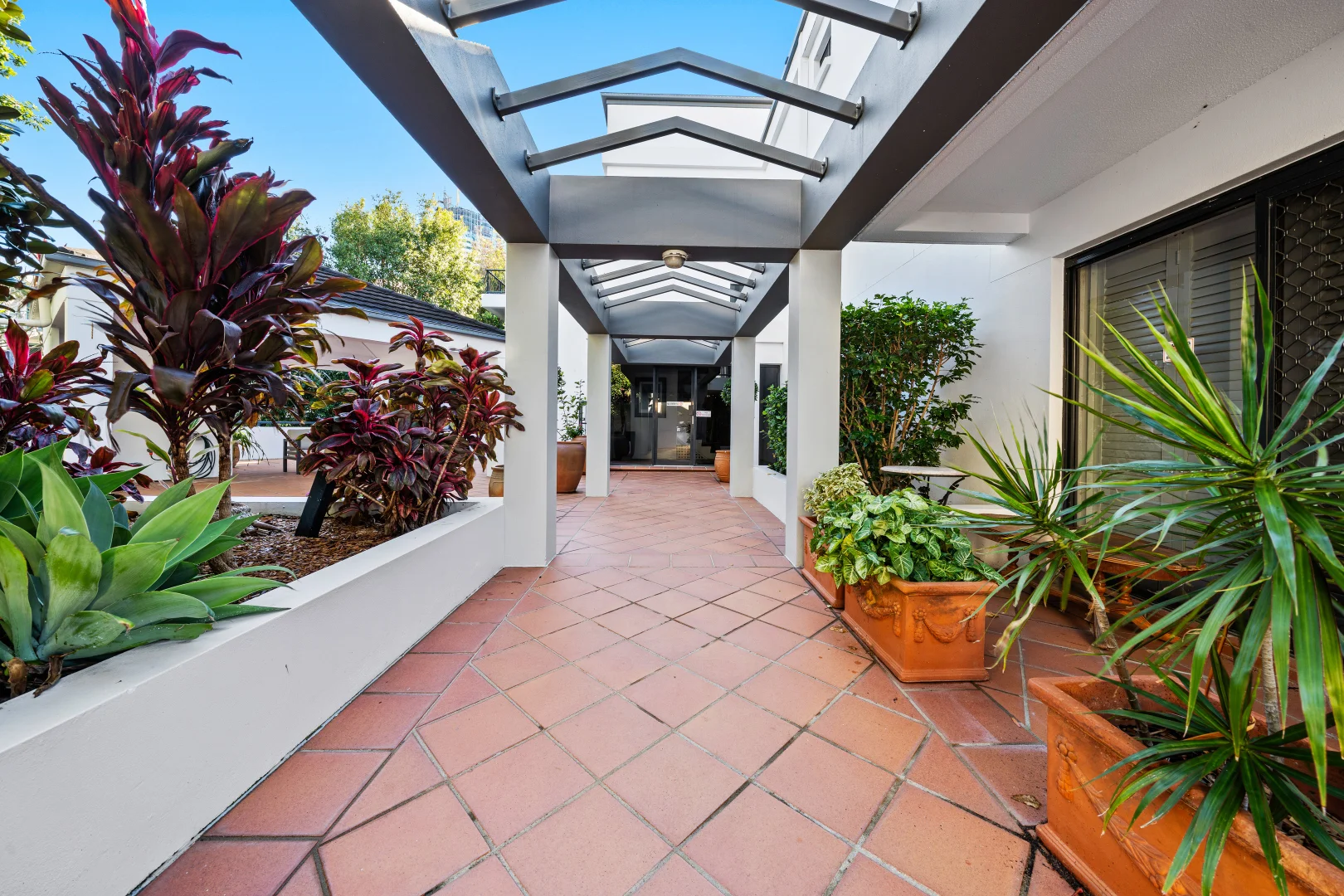 Additional image 17 of 11/10-16 Tarcoola Crescent, Chevron Island QLD 4217