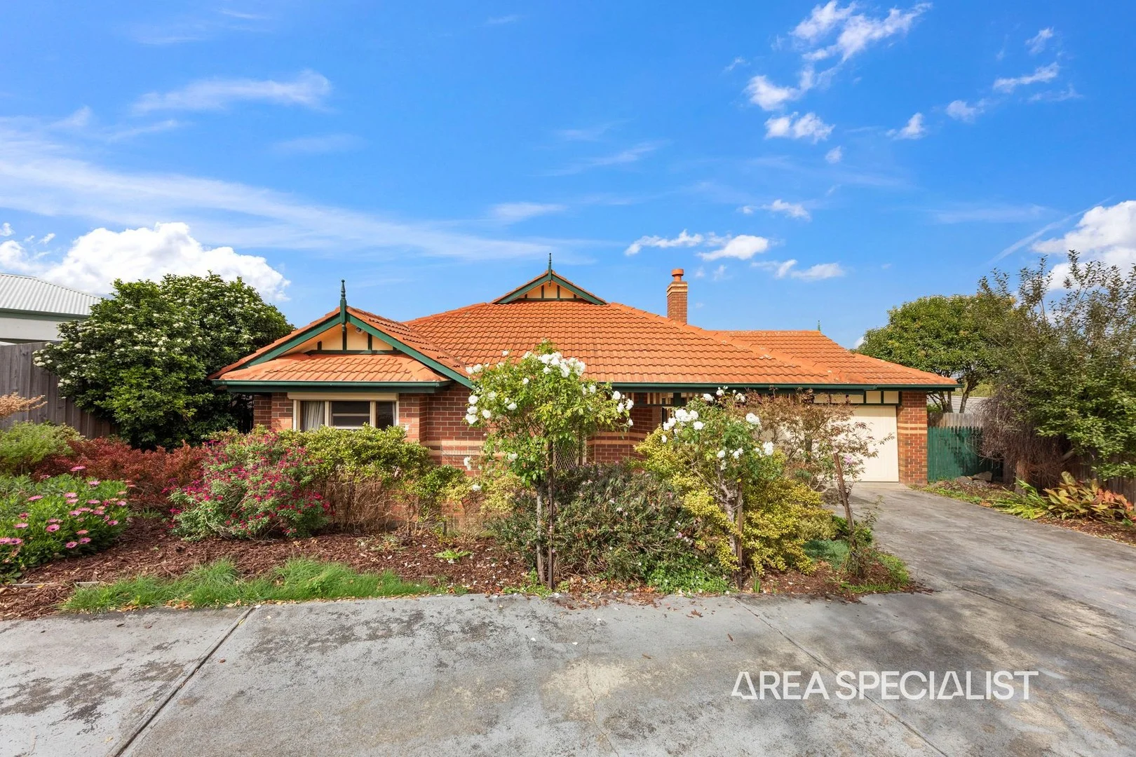 4 McCaffery Rise, Pakenham VIC 3810
