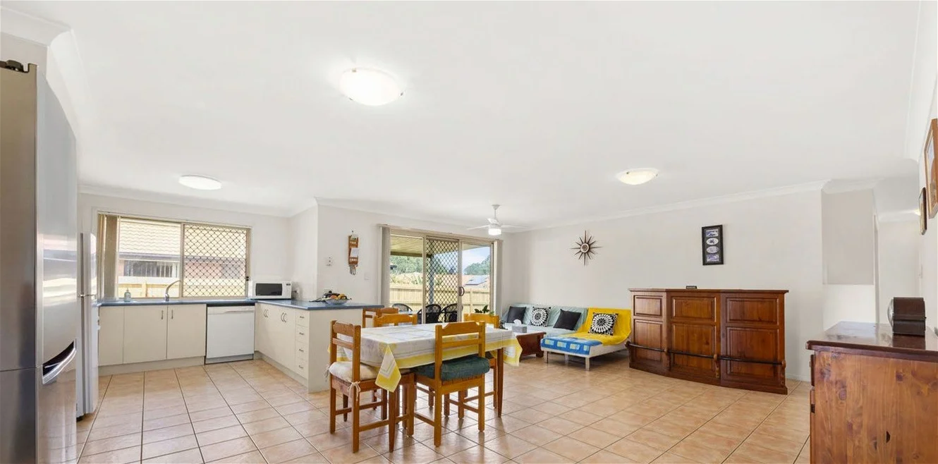 40 Amy treet, Morayfield QLD 4506 photo 4