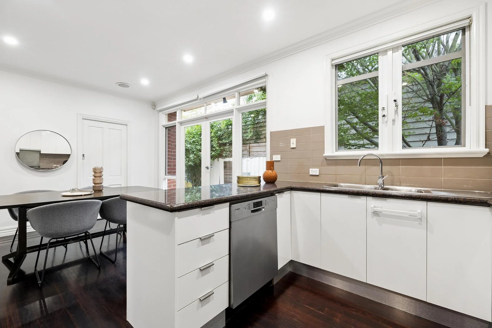 Additional image 7 of 2/15 Flemington Street, Travancore VIC 3032