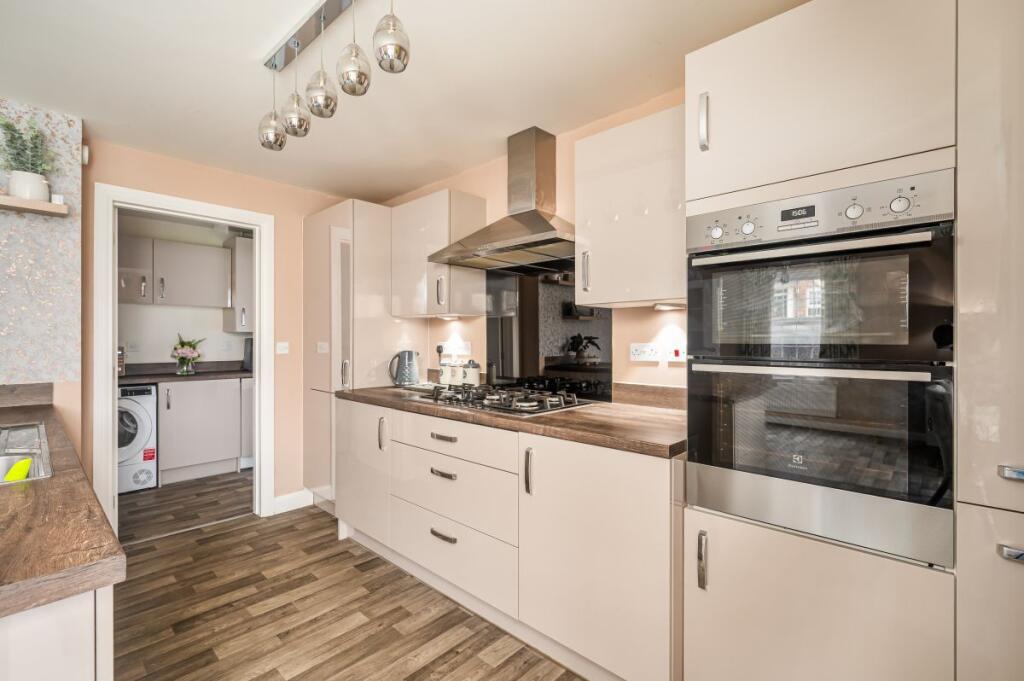 Additional image 6 of Heathfield Lane, Birkenshaw