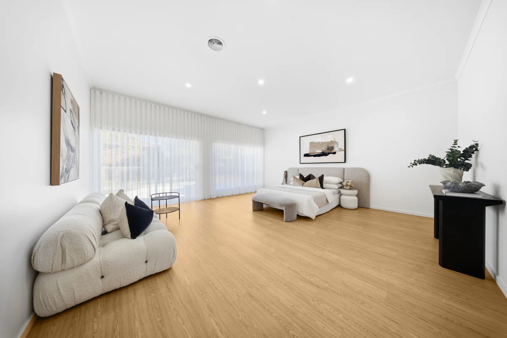 8 Venus Court, Hillside VIC 3037 photo 5