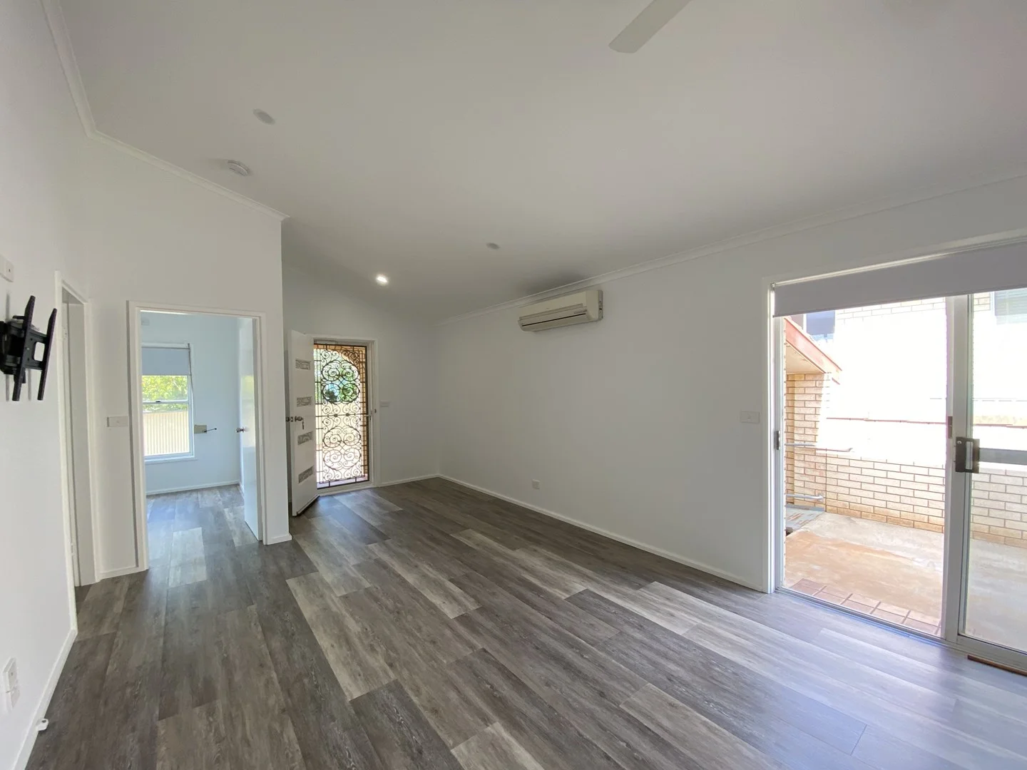 Additional image 2 of 1/64 Union Street, Forbes NSW 2871