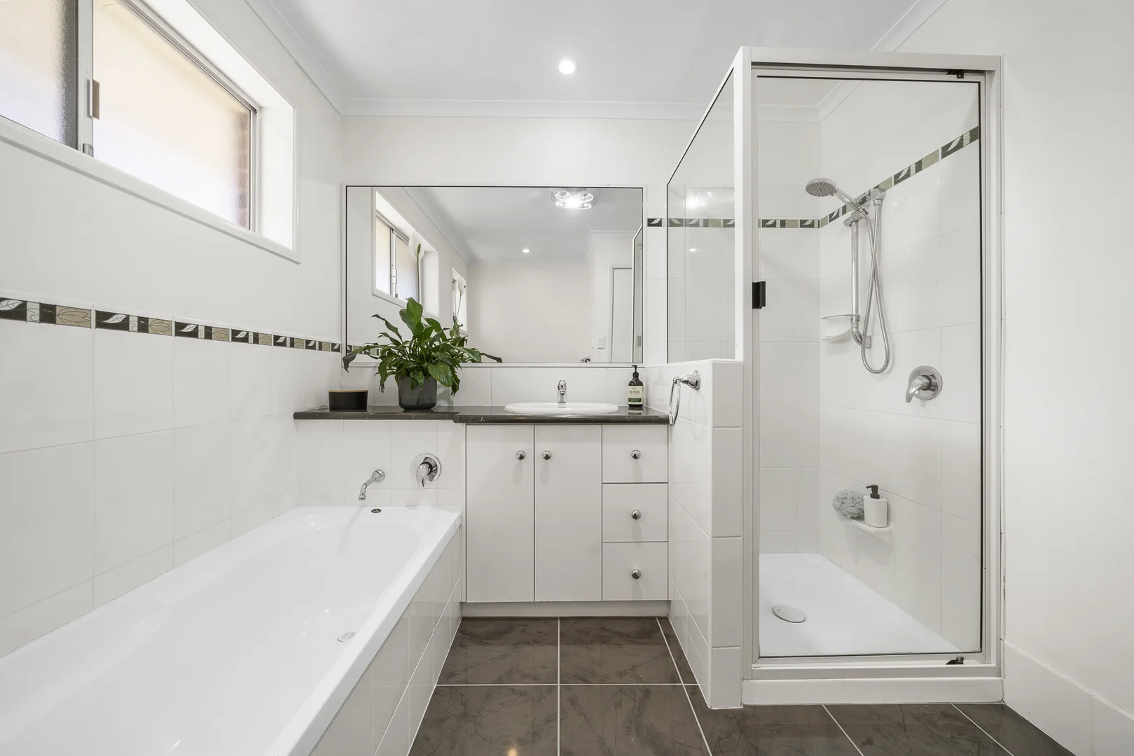 Additional image 11 of 9 Bingara Street, Mount Lofty QLD 4350