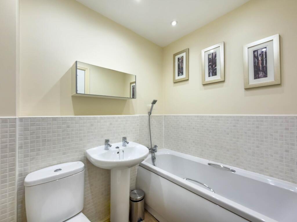 Additional image 16 of Ringshaw Drive, Gomersal