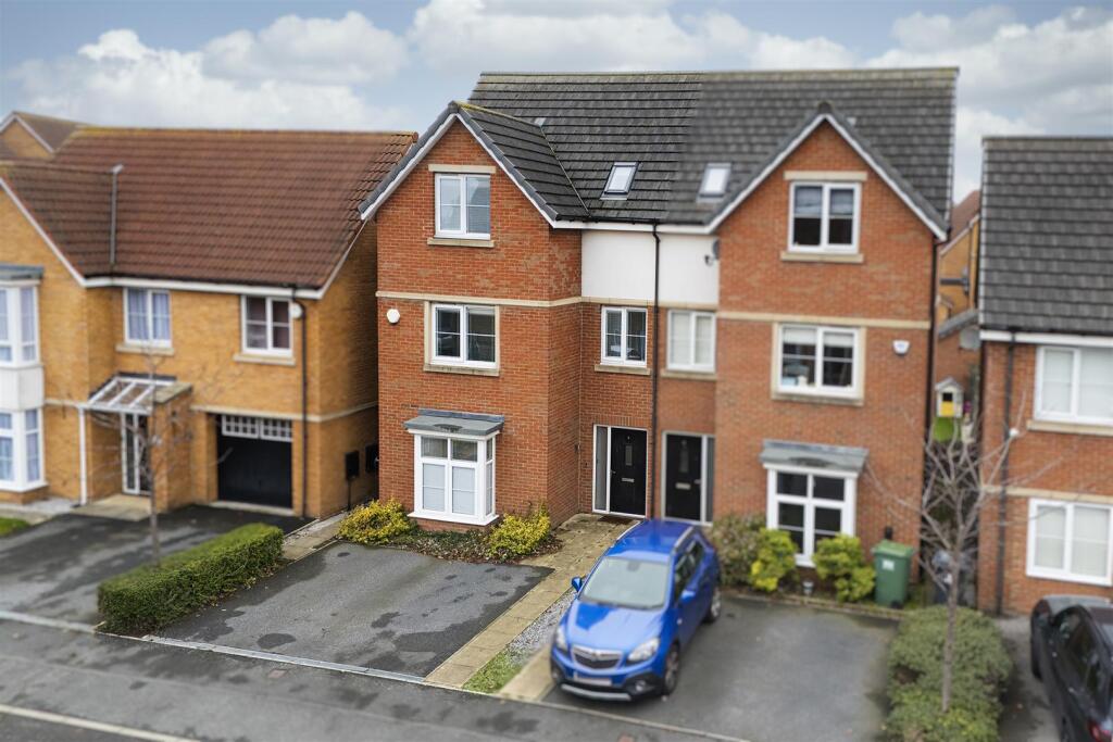 Additional image 3 of Weavers Way, Scholes, Cleckheaton