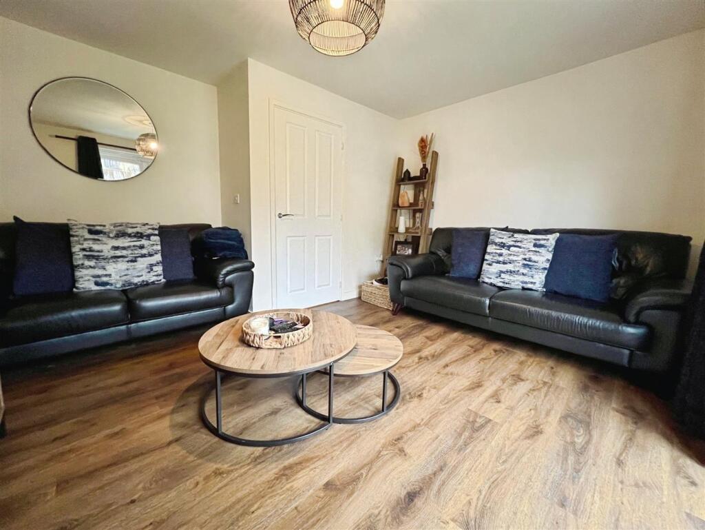 Additional image 11 of Poplars Park Avenue, Bradford, BD2 1FP