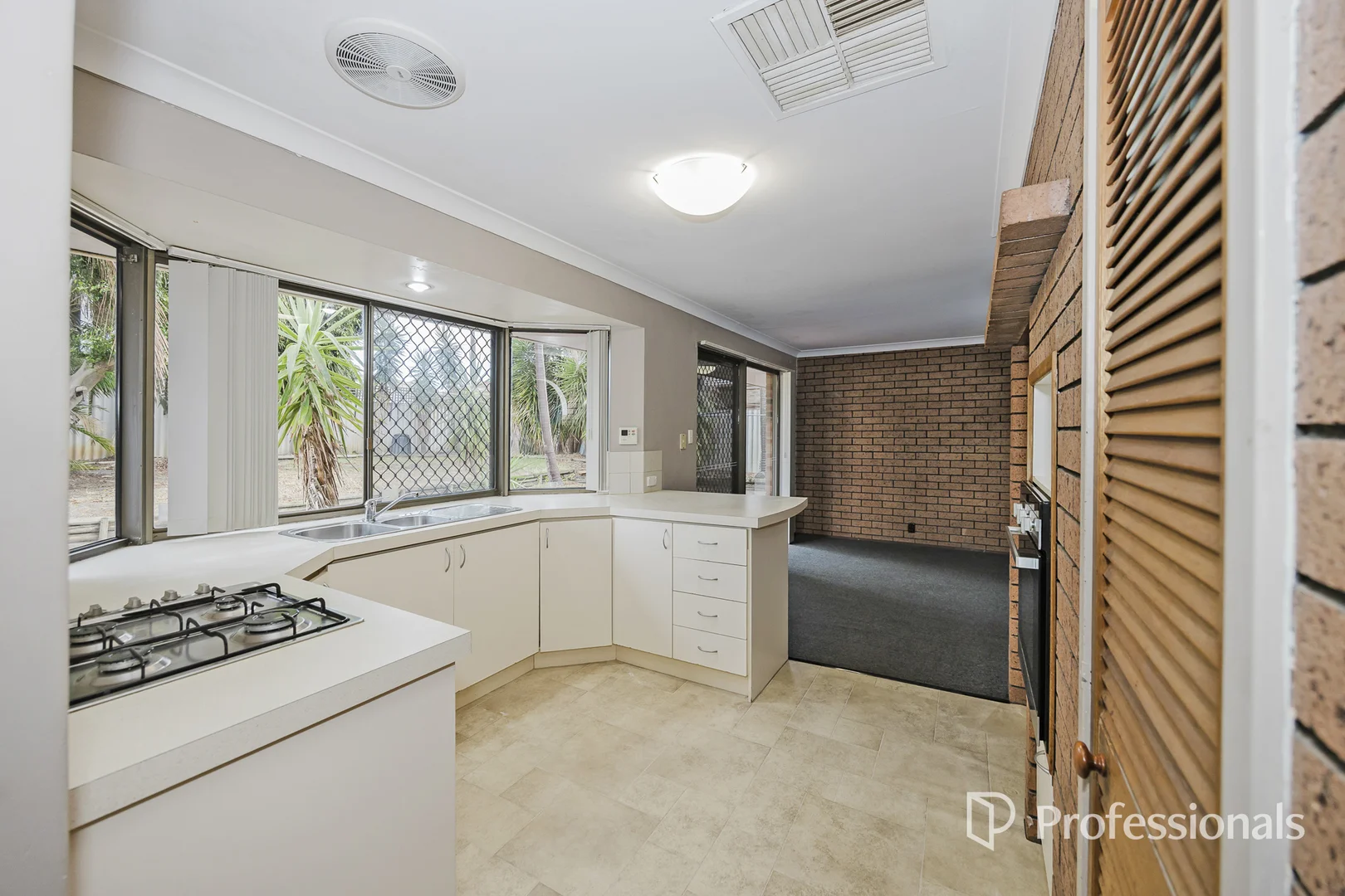 Additional image 7 of 37 Jacaranda Drive, Ballajura WA 6066