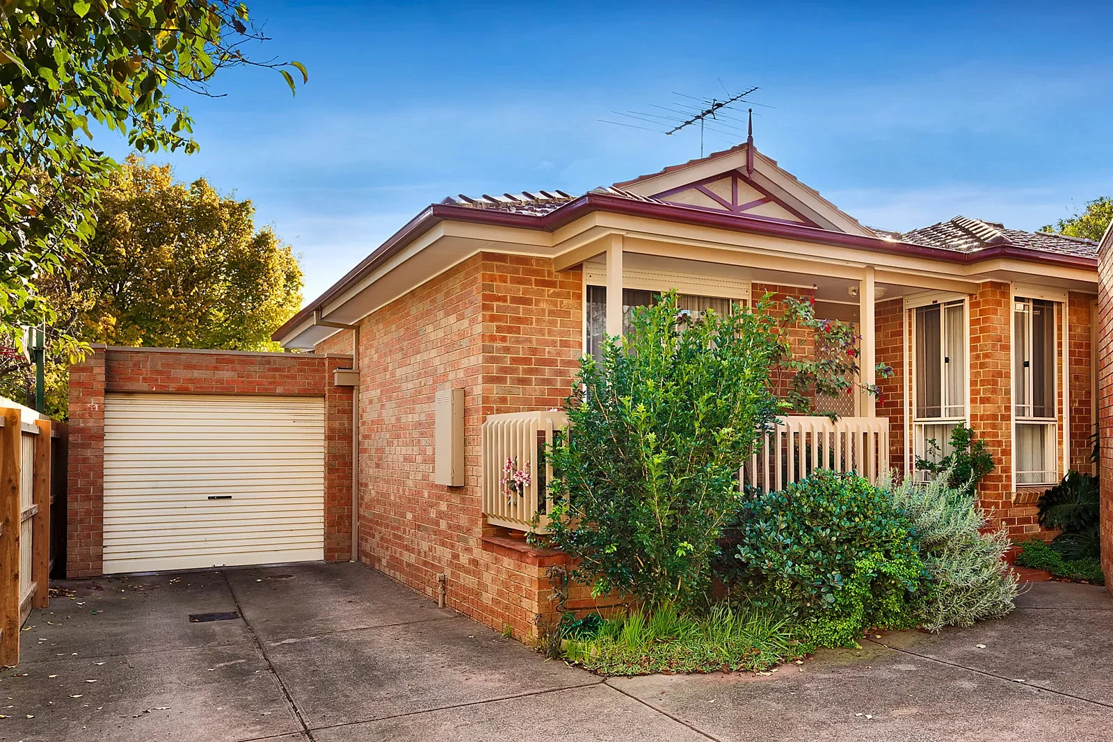 2/67 Nimmo Street, Essendon VIC 3040