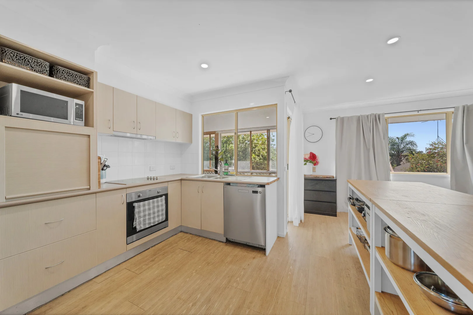 Additional image 2 of 16 Russ Layton Drive, Emerald QLD 4720
