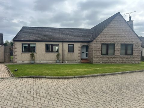 8 Coull Gdns, Kingswells AB15