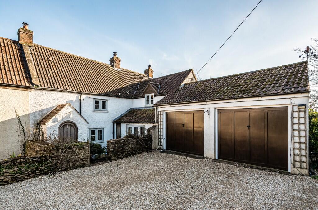 Lower Street, Upton Noble, Somerset, BA4 6BB