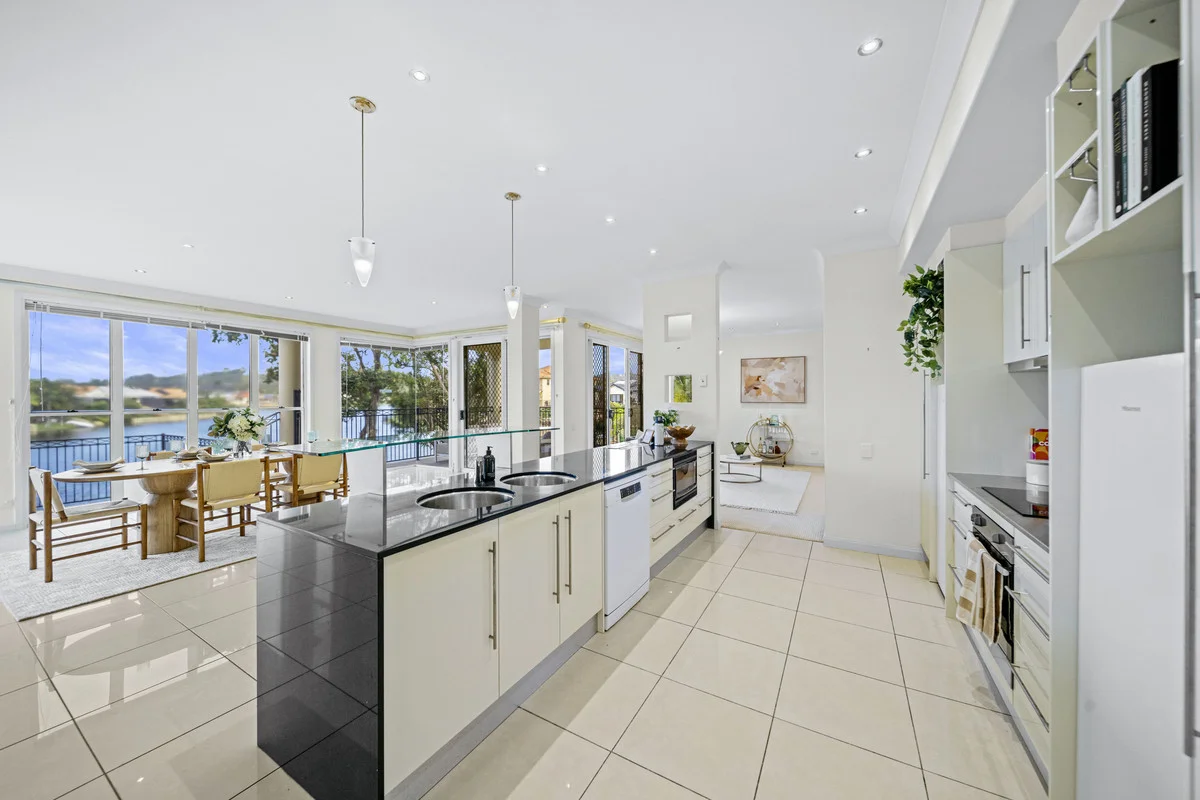 Additional image 9 of 126 Dunlin Drive, Burleigh Waters QLD 4220